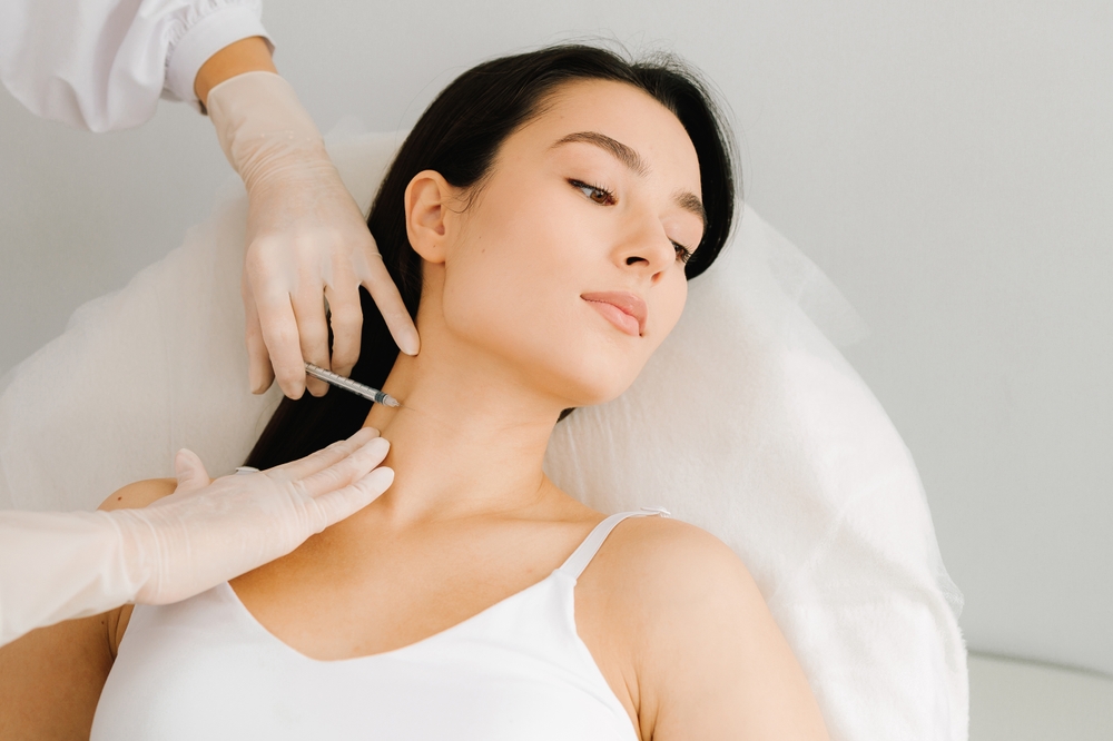 Nonsurgical Neck Lift Near Mobile, AL: Botox, Ultrasound, and Radiofrequency